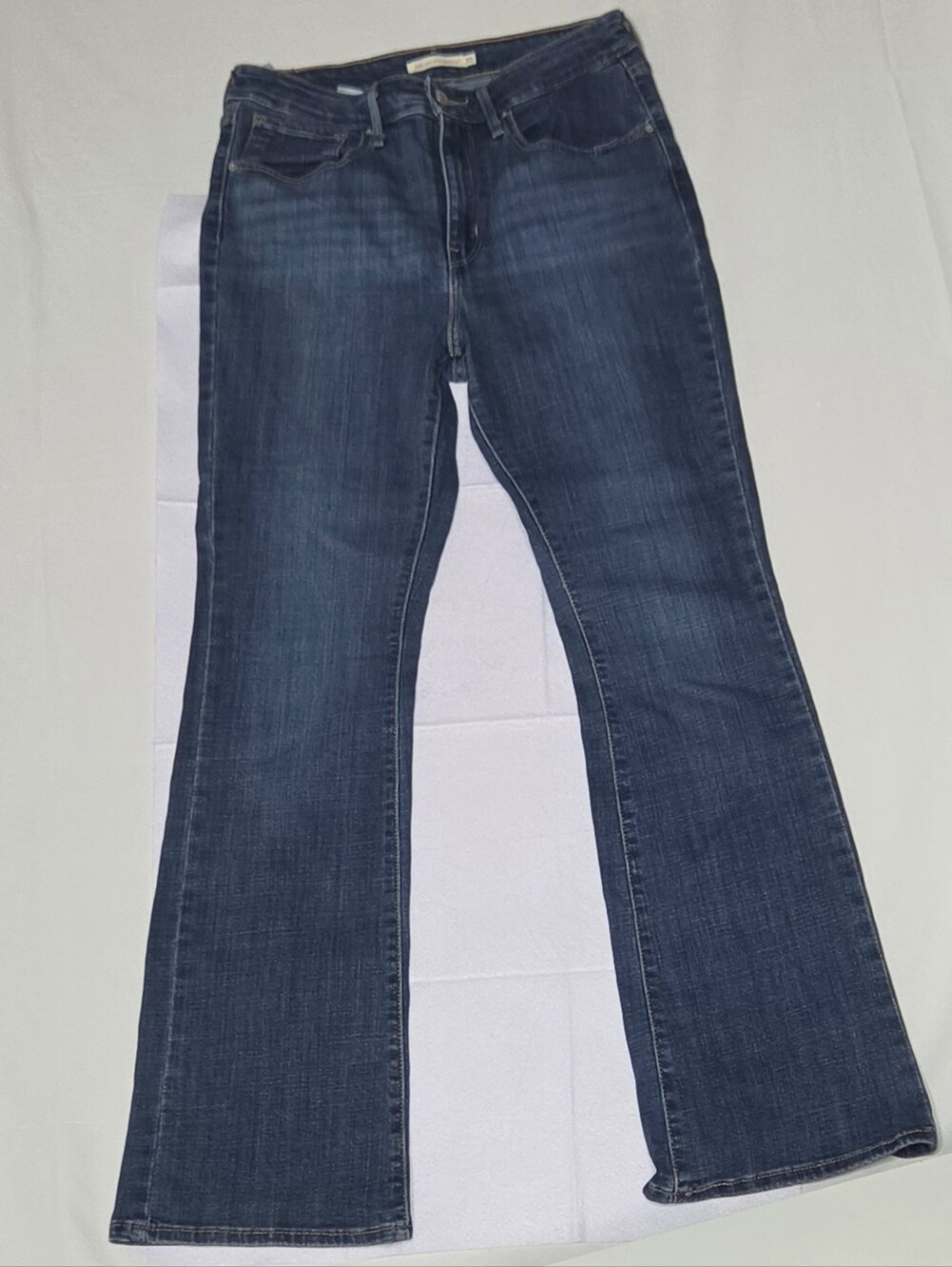 Levi’s 725 High Rise Bootcut Jeans Size 30 Flared (True 30x29)
